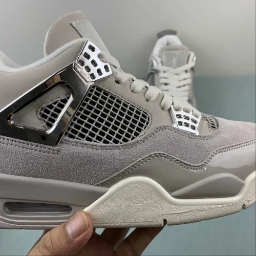 Air Jordan 4